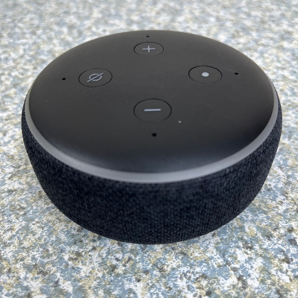 Amazon Echo Dot 3rd Gen Smart Speaker Charcoal Fabric Alexa C78MP8 Black